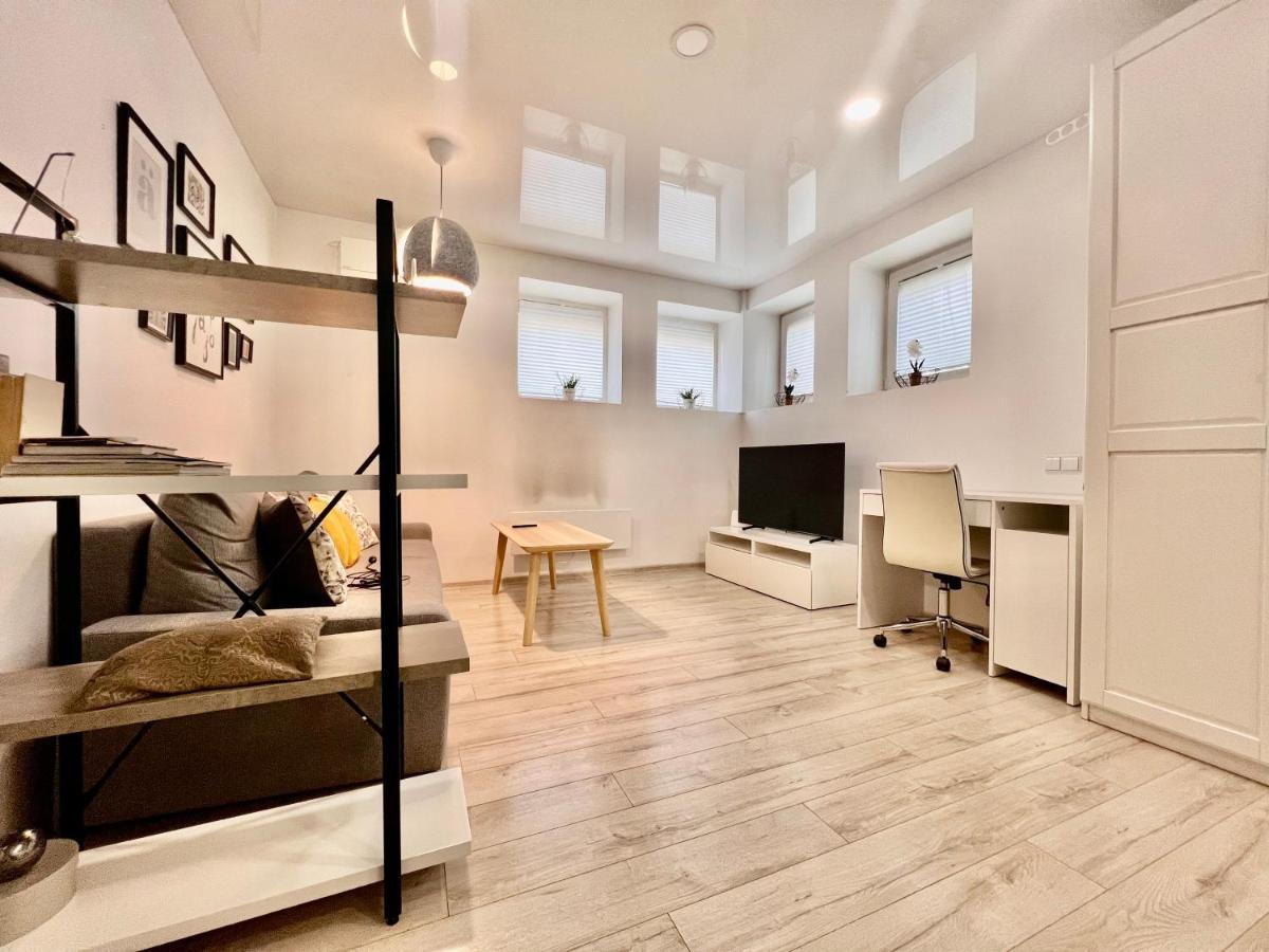 Kepezinski Centre Apartments Каунас Экстерьер фото